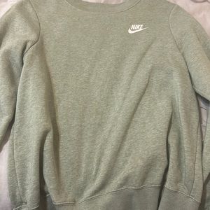 nike long sleeve crewneck